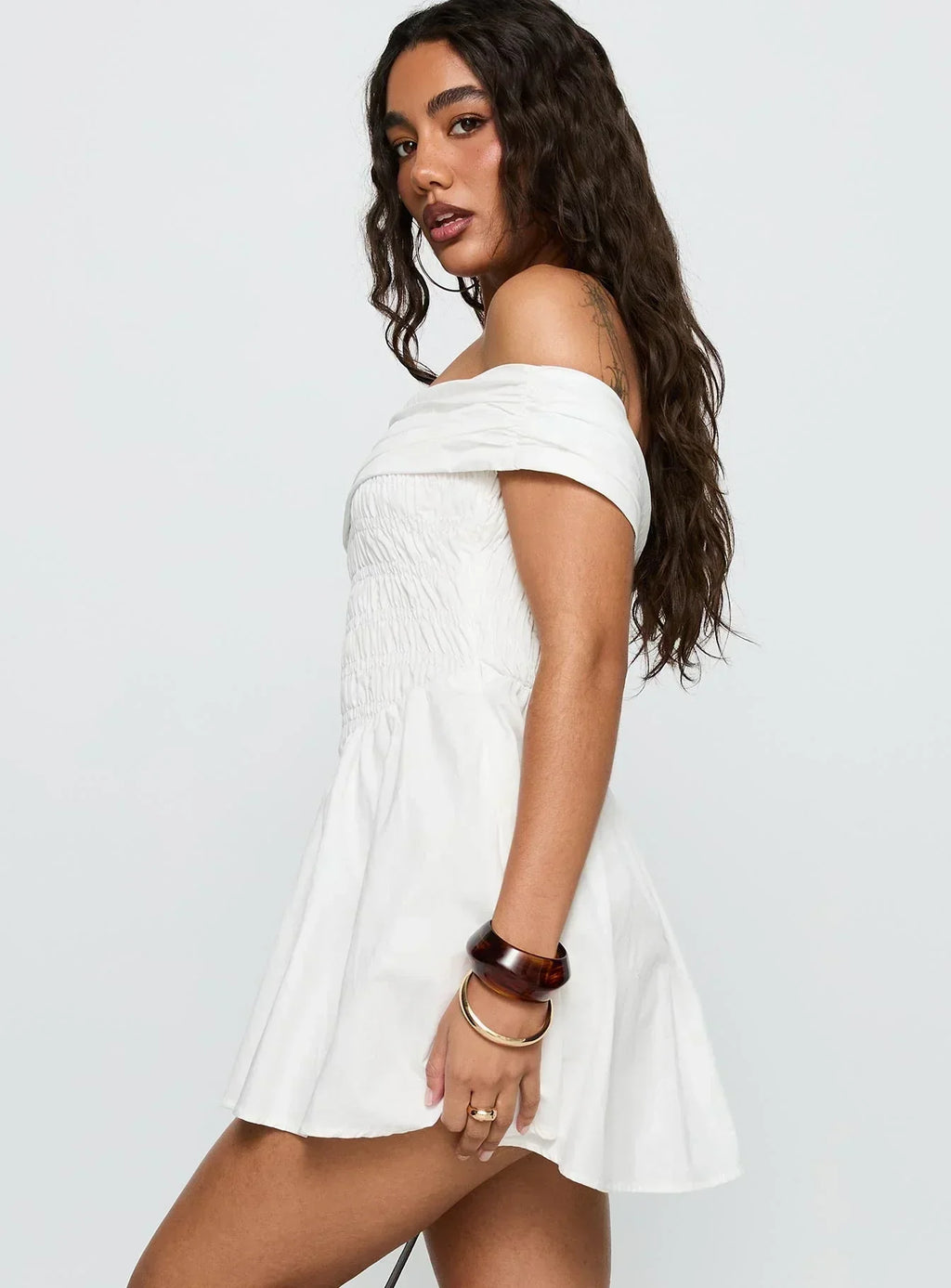 Fruitful schulterfreies Minikleid Weiß