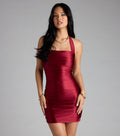 Kurven zur Schau Halter Neck Bodycon Minikleid