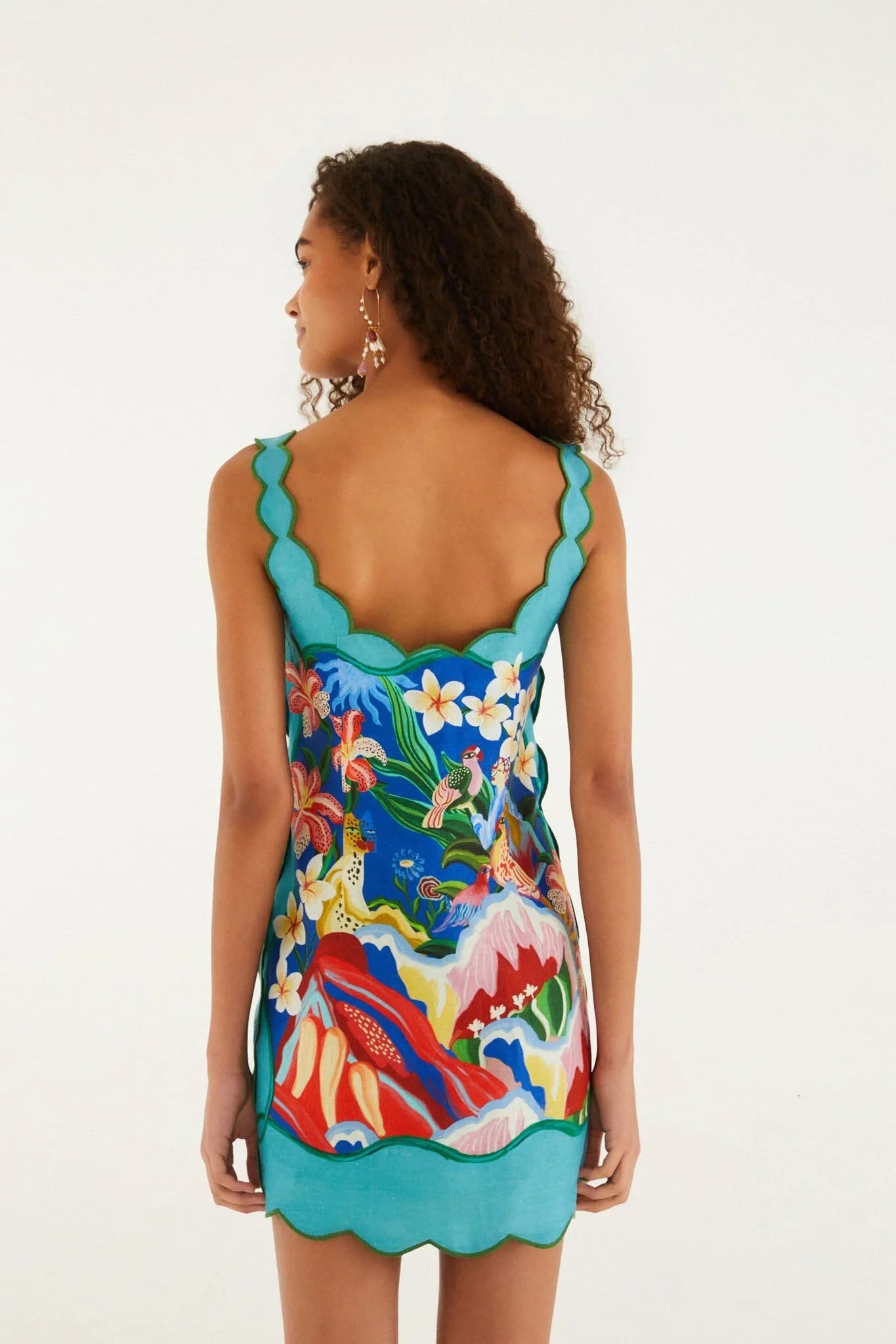 Mehrfarbiges Garten-des-Lebens-Schal-Wellenrand-Minikleid