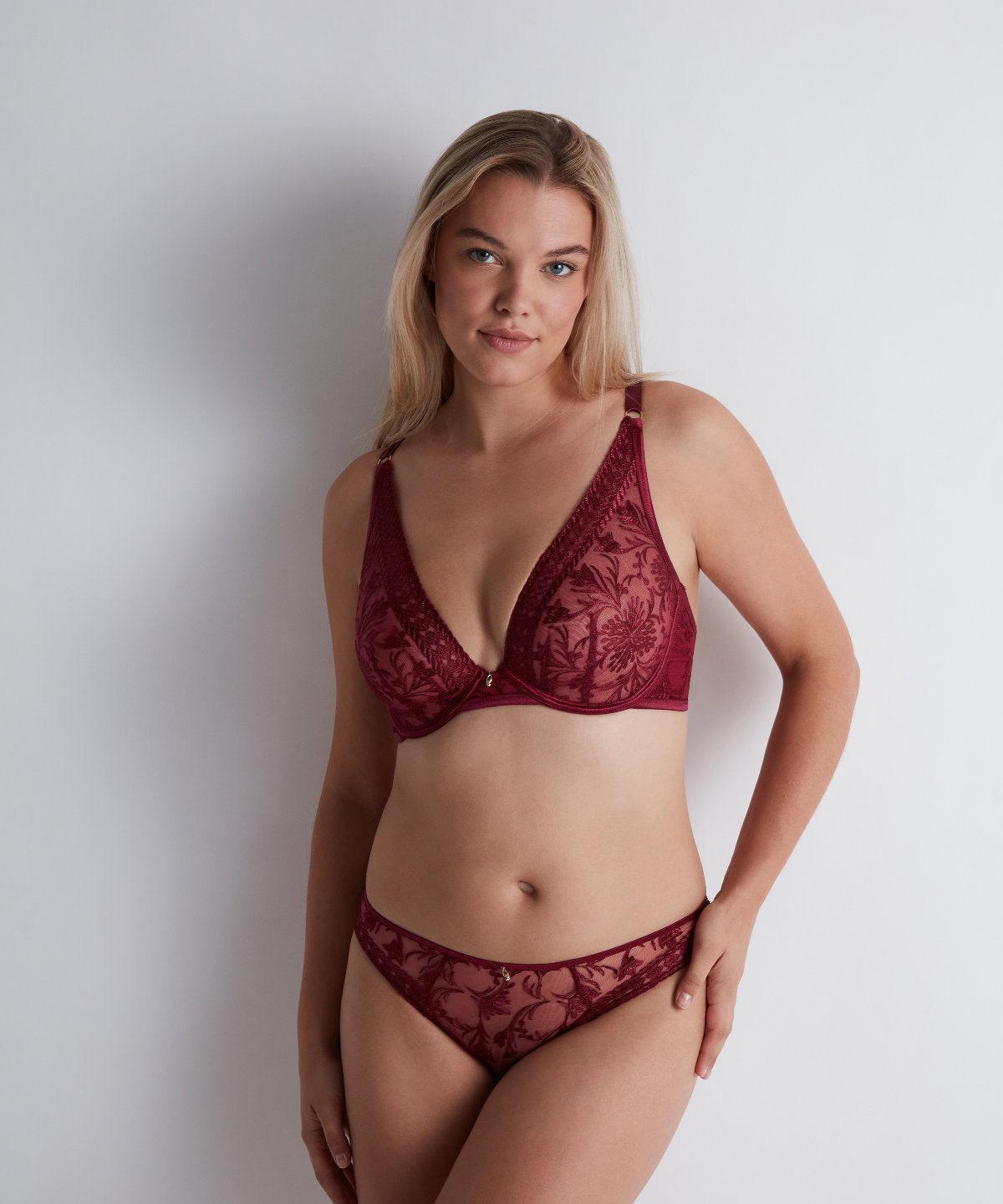Magnetic Spell Triangel-BH mit Bügeln Crimson Red