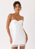 Aloura Spitzen-Minikleid – Weiß
