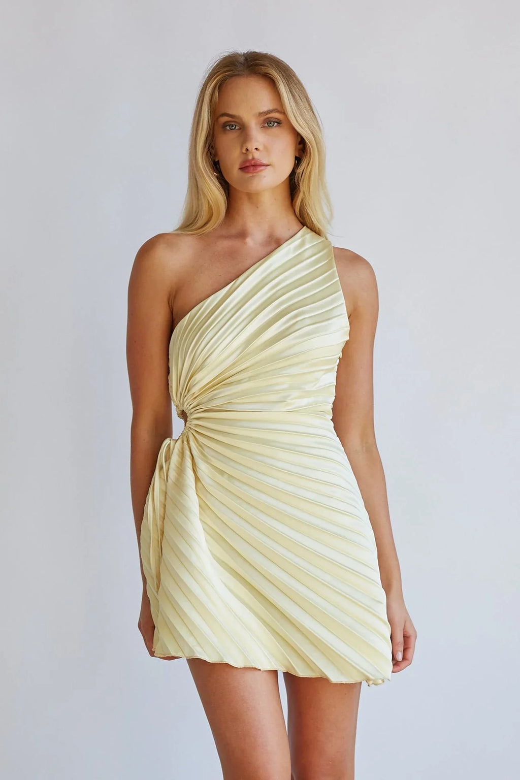 Carrie One-Shoulder-Plissee-Minikleid