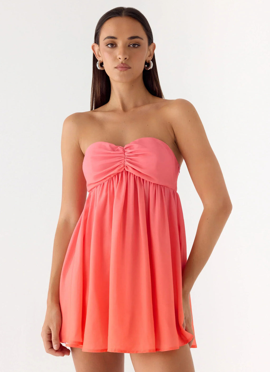 Trägerloses Minikleid Elevare – Sonnenuntergang-Ombre