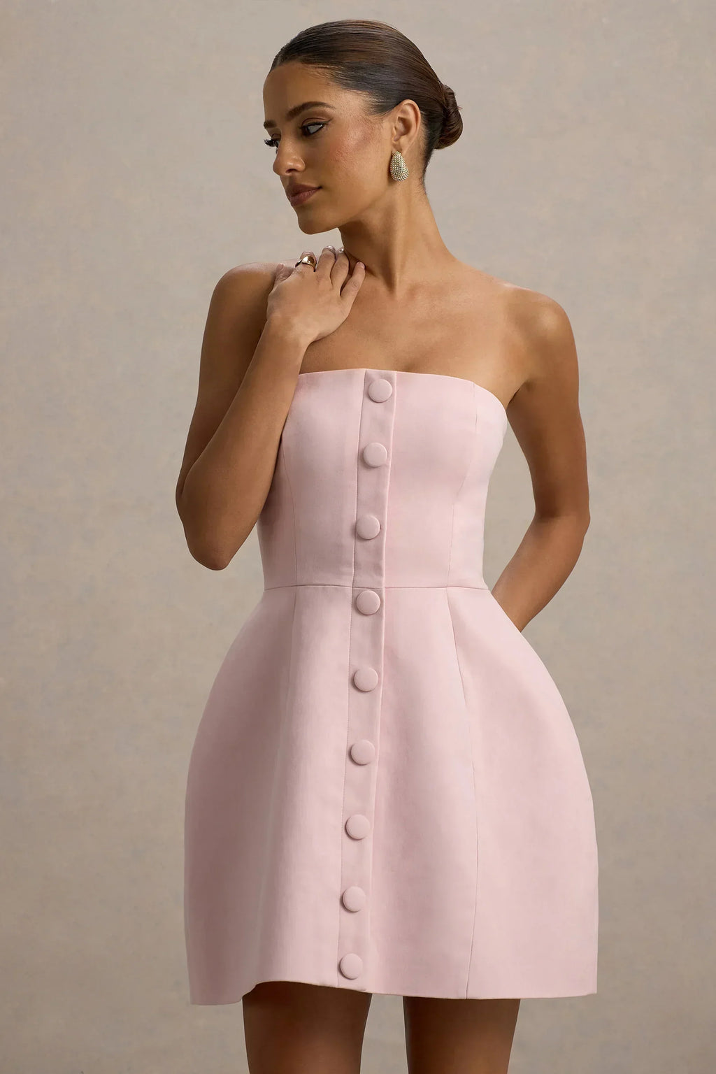 Anniston | Pinkes Bandeau-Minikleid mit Knöpfen und taillierter Passform