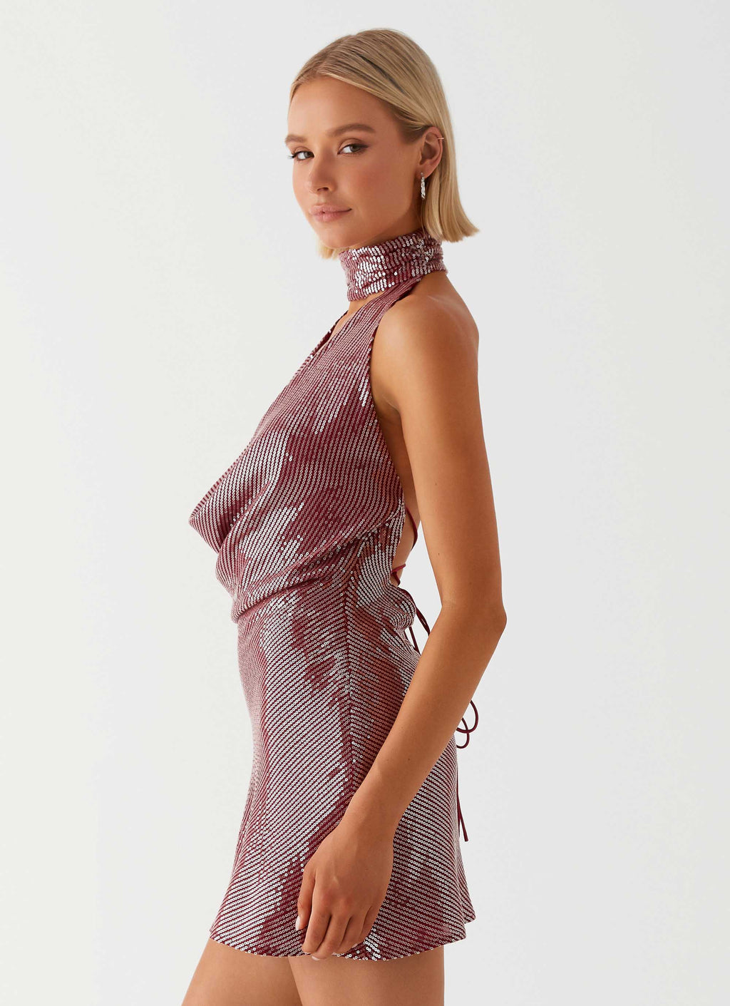 Nora Pailletten-Minikleid mit Wasserfallausschnitt – Rot