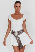 Mirela Minikleid aus Spitze mit Flügelärmeln, weiß
