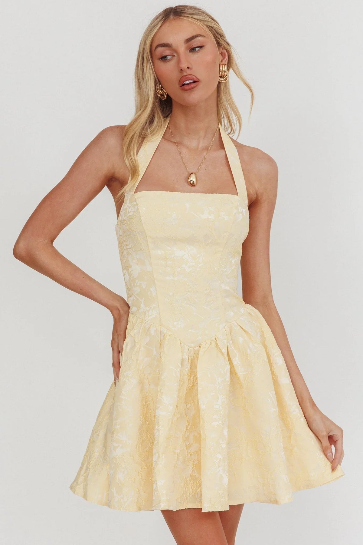 Serrah Neckholder-Minikleid Jacquard Butter