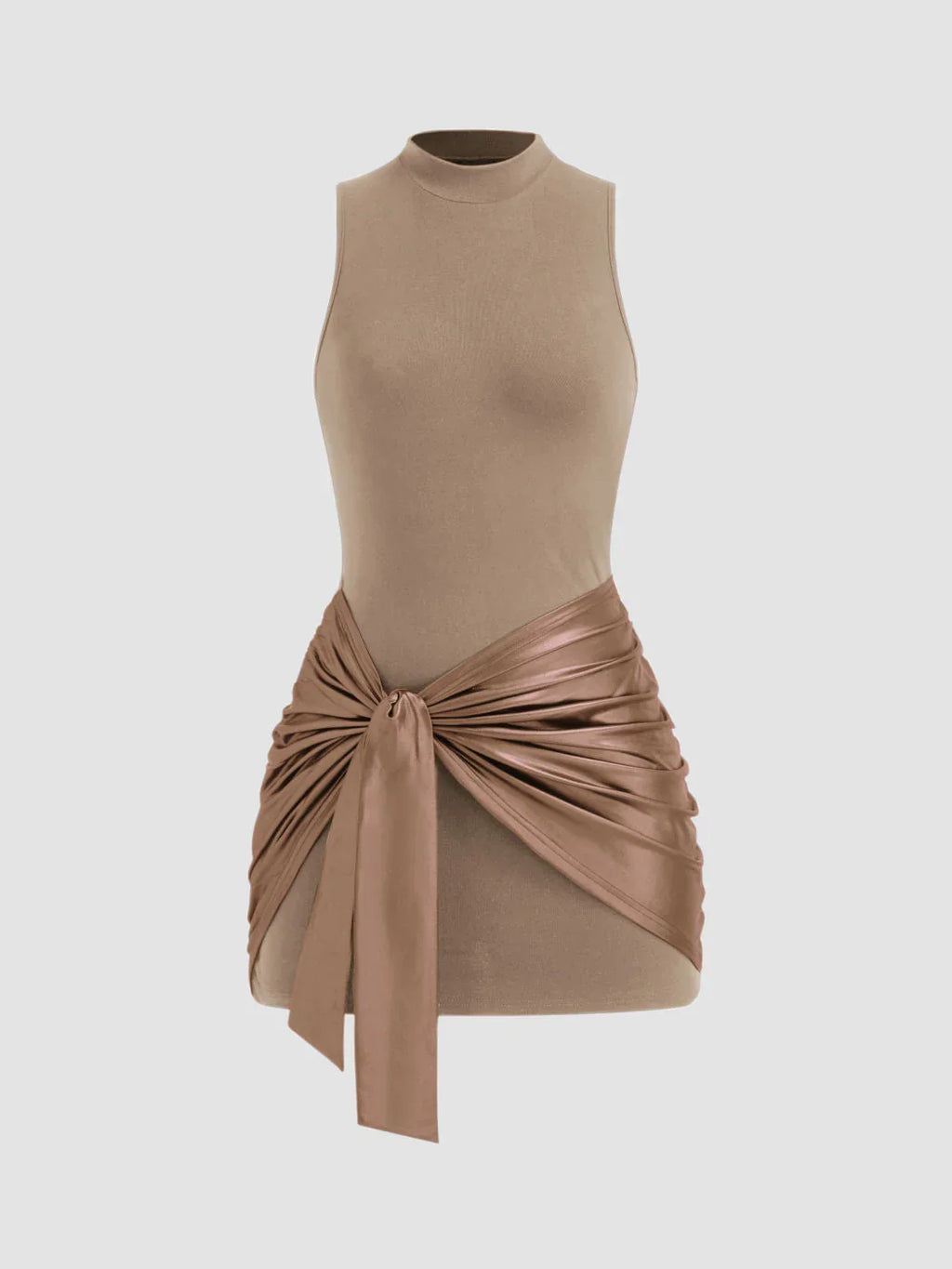Hochgeschlossenes, gerafftes Mini-Kleid mit Knoten