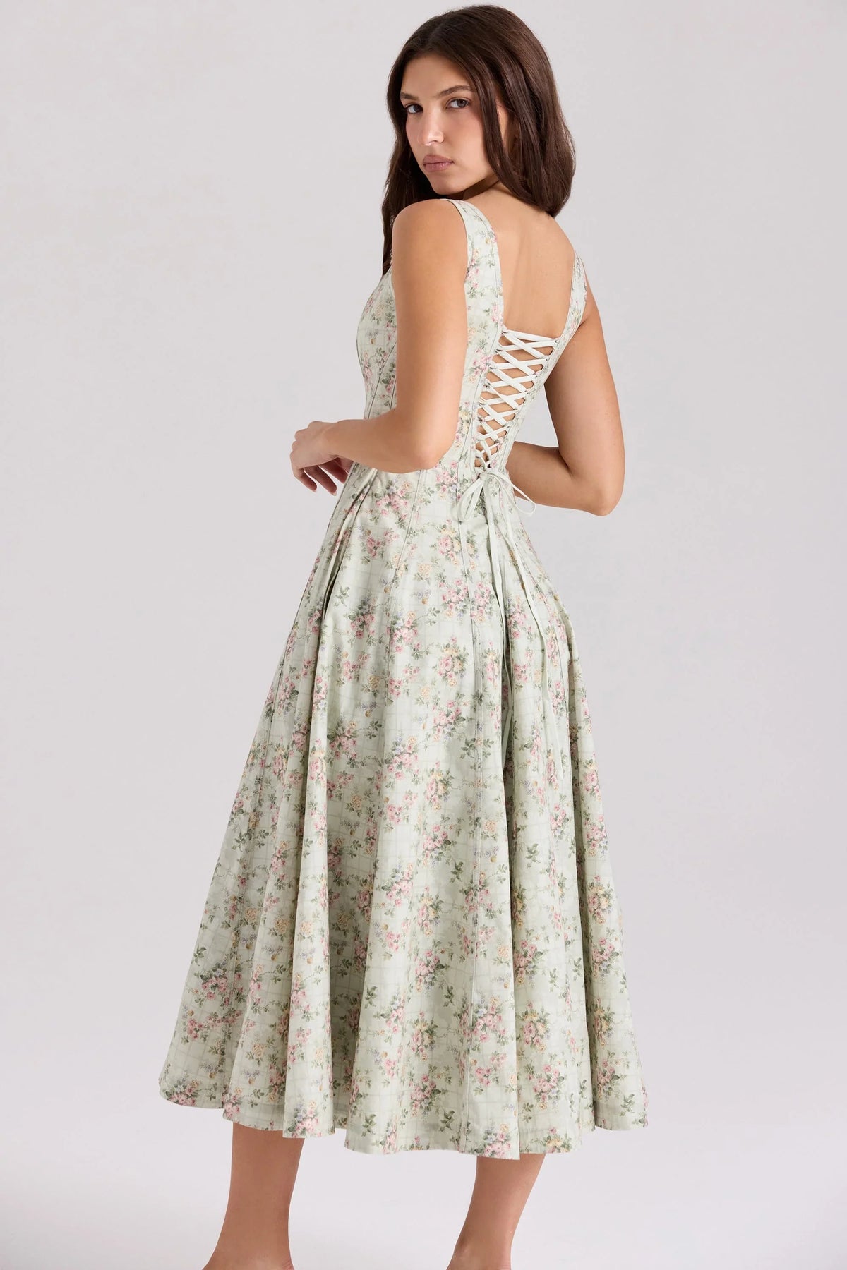 salbeigrünes Baumwoll-Midikleid mit Blumenmuster